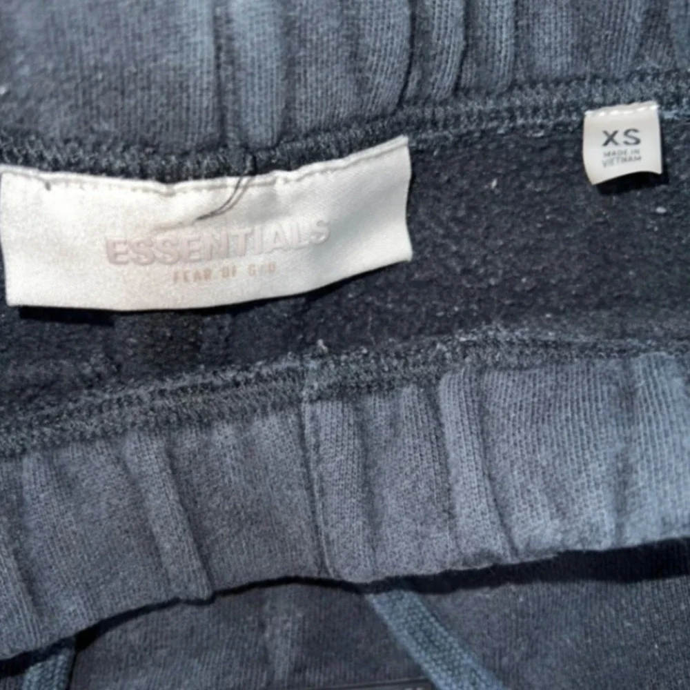 Fear of God Essentials Fleece Sweat Shorts Mens XS Washed Black Drawstring